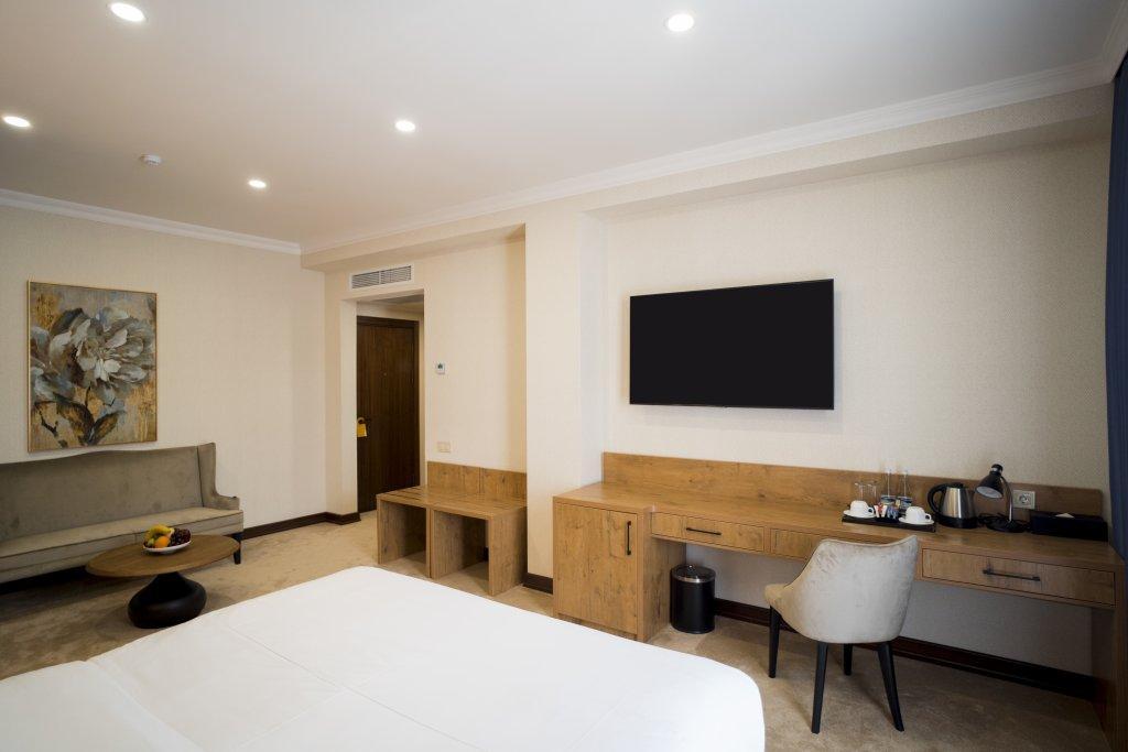 Oscar Boutique Hotel Tasken Kültér fotó